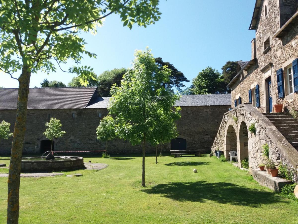 Hotel Domaine d'Angel-Berg Vezins-de-Levezou Exterior foto
