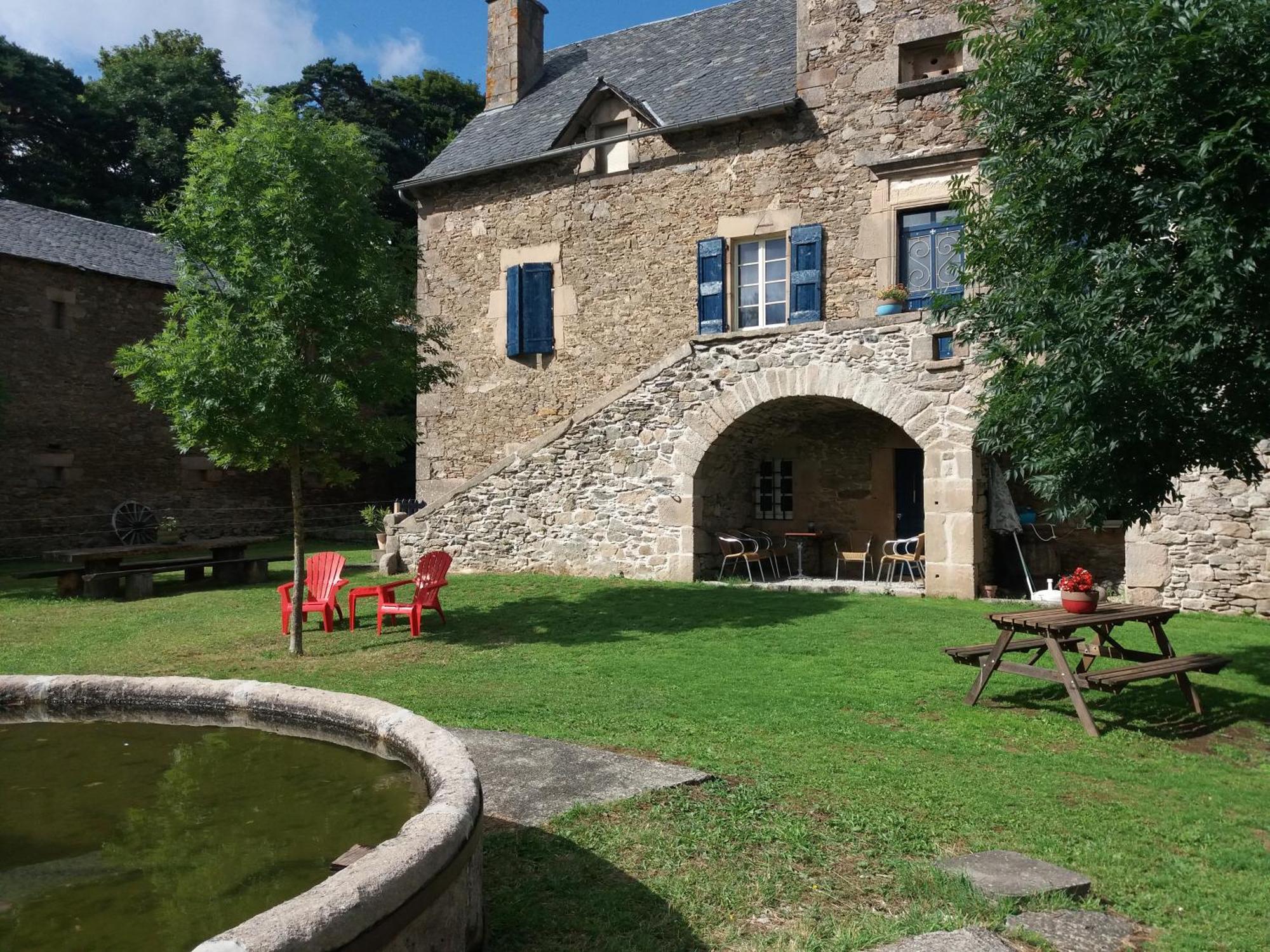 Hotel Domaine d'Angel-Berg Vezins-de-Levezou Exterior foto