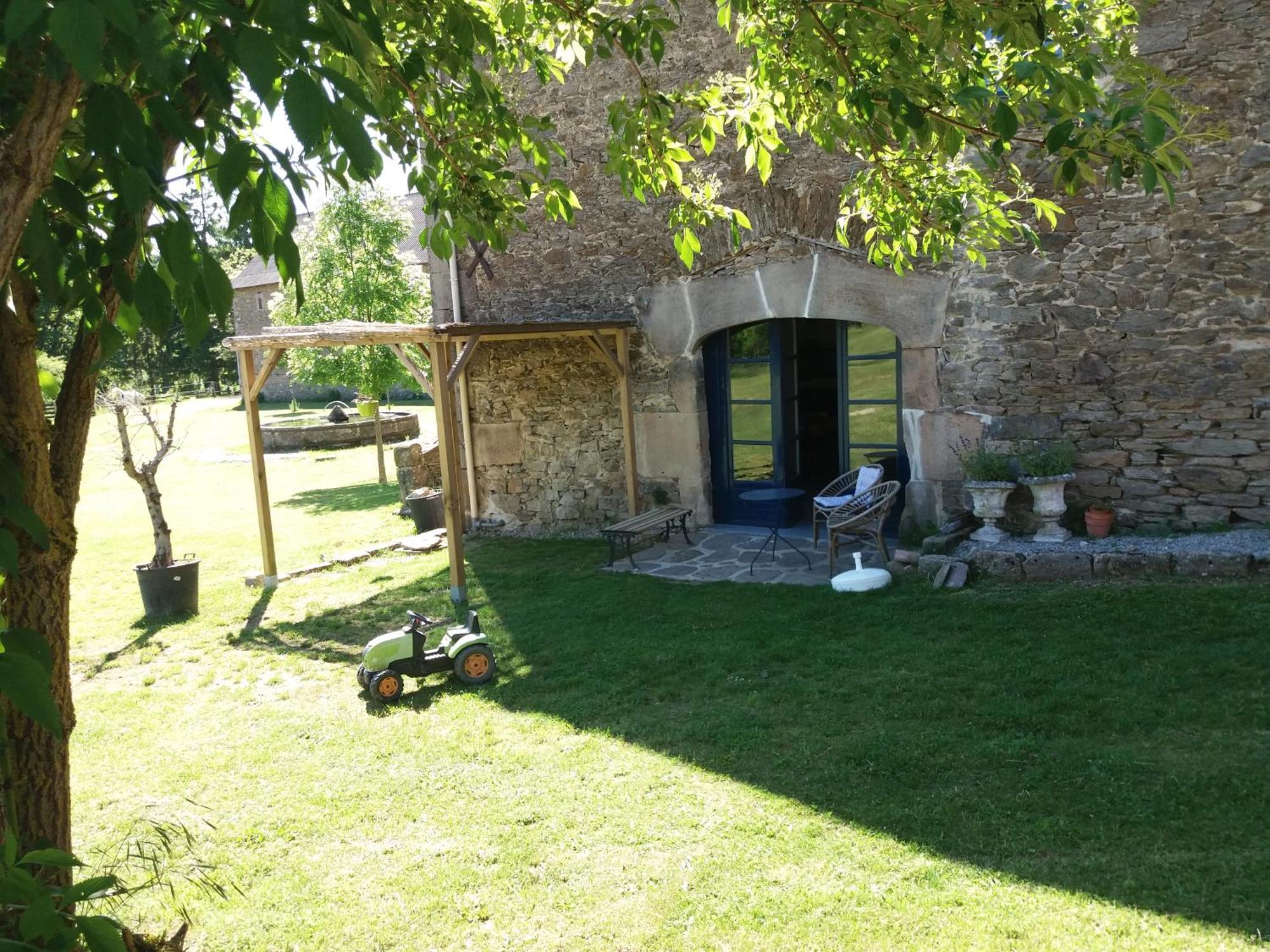 Hotel Domaine d'Angel-Berg Vezins-de-Levezou Exterior foto